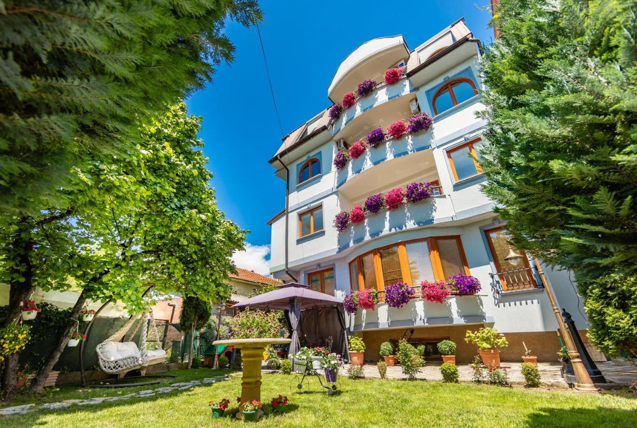 Vila Niko Hotel Ohrid Bagian luar foto